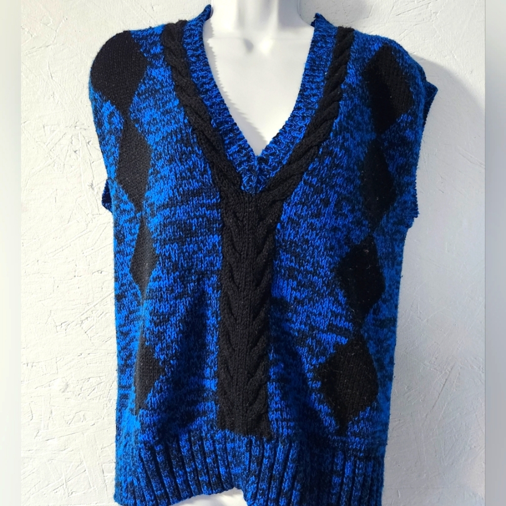 Vintage 80s Stevemor Blue & Black Argyle V-neck Sweater Vest - Medium